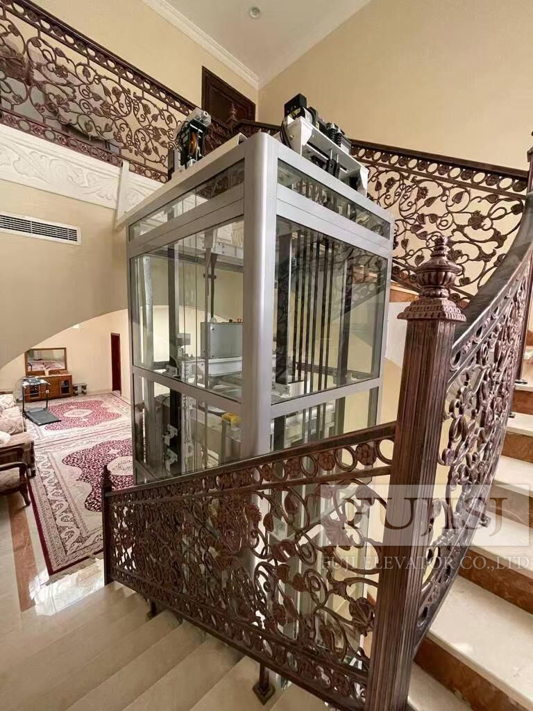 Thang máy biệt thự sang trọng tại Dubai